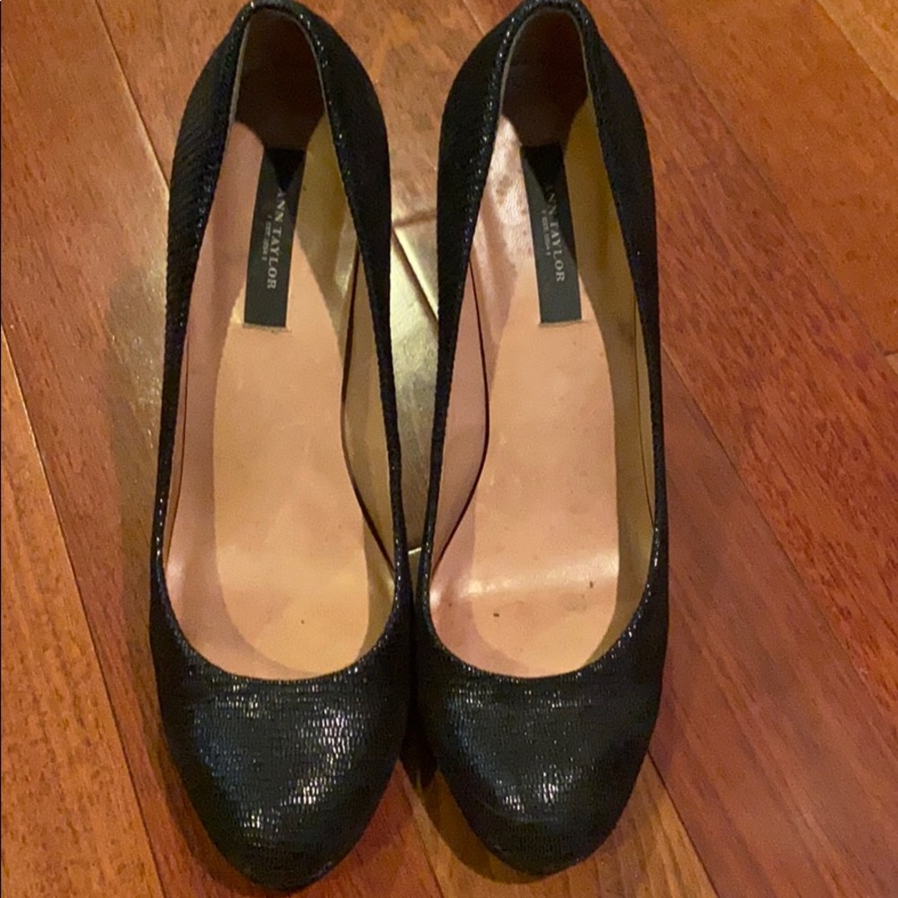 🌺ANN TAYLOR HEELS - EUC!